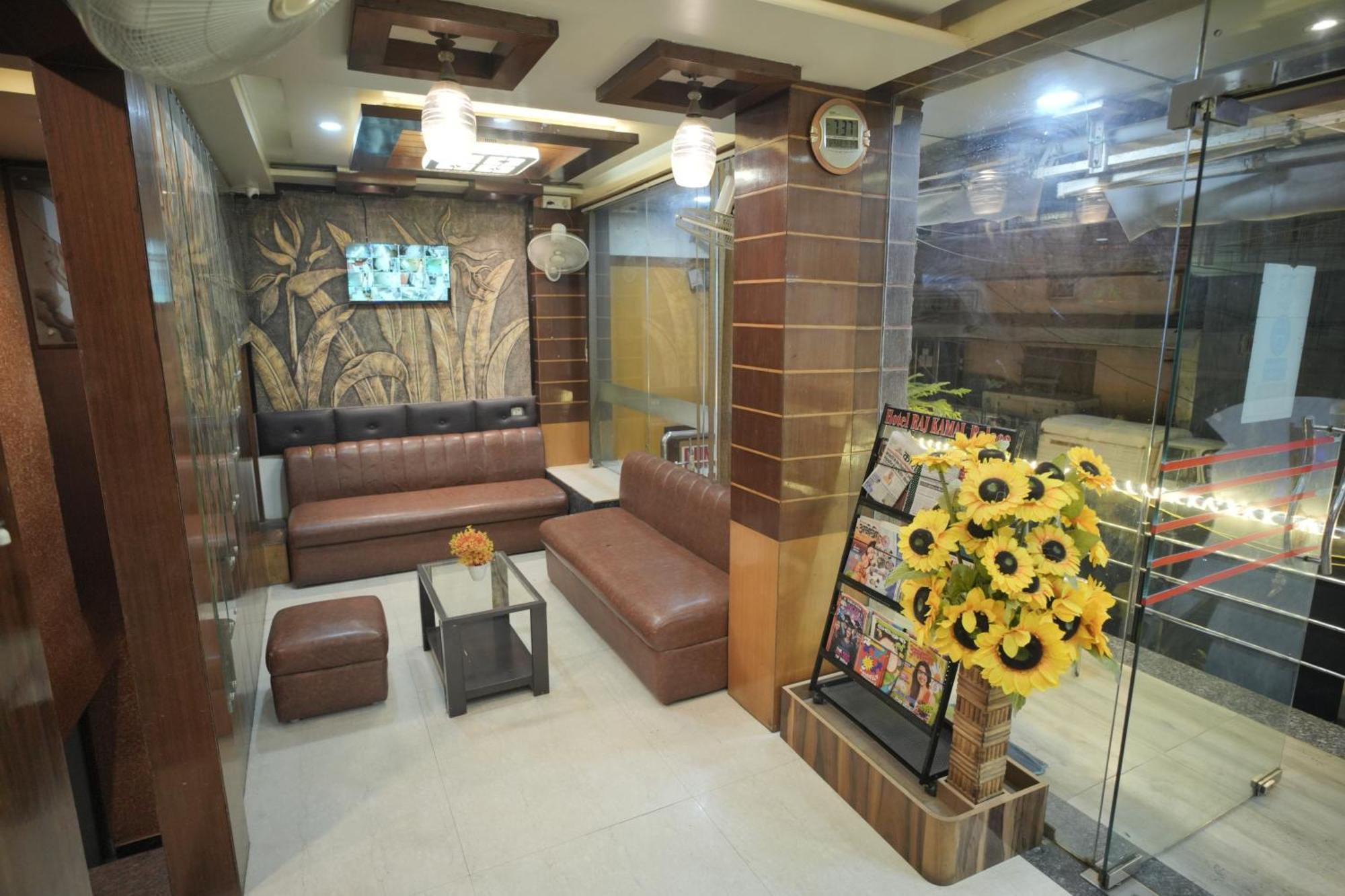 Hotel Rajkamal Near Varanasi Railway Station المظهر الخارجي الصورة